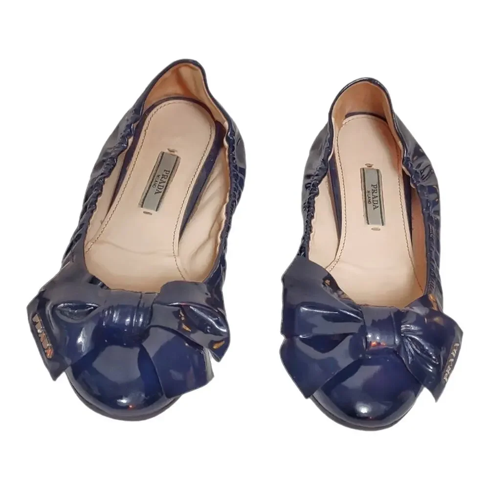 PRADA Navy Ballet Flats US Size 8.5 Patent Leather EU Size 35.5 Preppy Bows